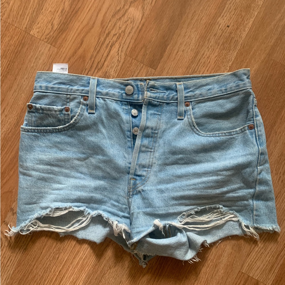 Levi’s 501 shorts size 29
